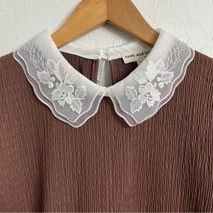 *NWT* Dark Mauve Brownish Top with Lace Style Peter Pan Collar - M